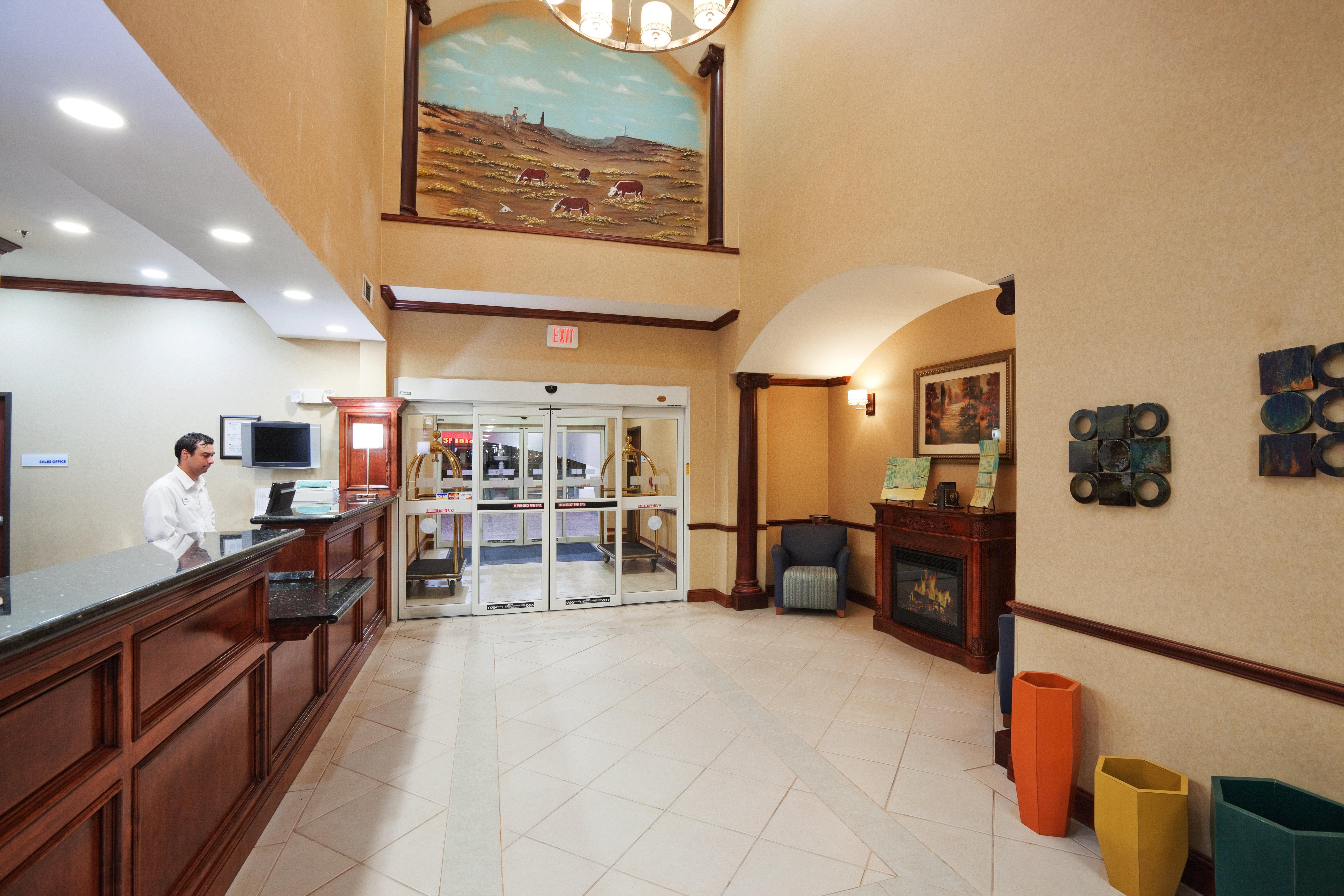 Holiday Inn Express Hotel & Suites Woodward Hwy 270 By Ihg Exteriör bild