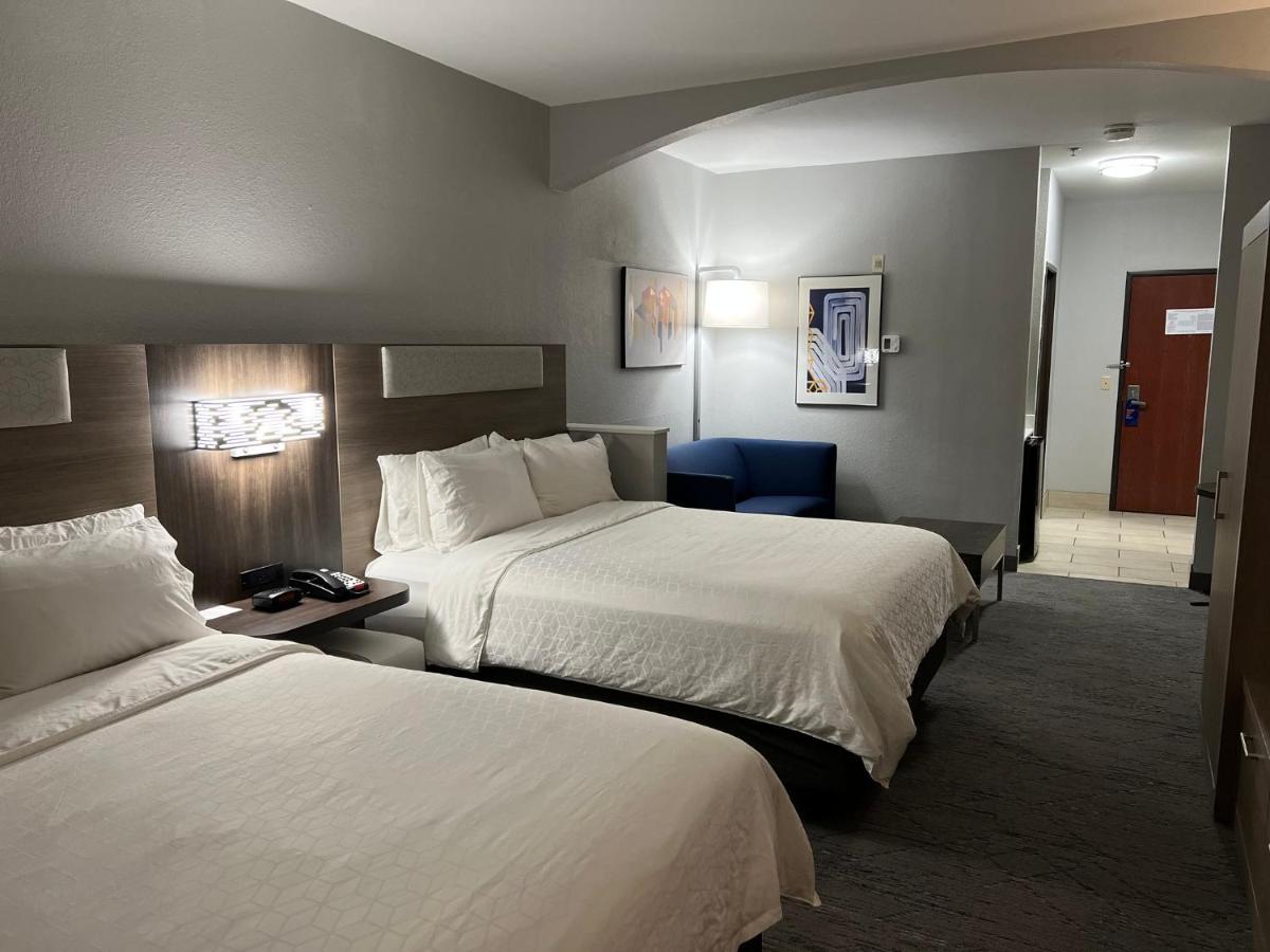 Holiday Inn Express Hotel & Suites Woodward Hwy 270 By Ihg Exteriör bild