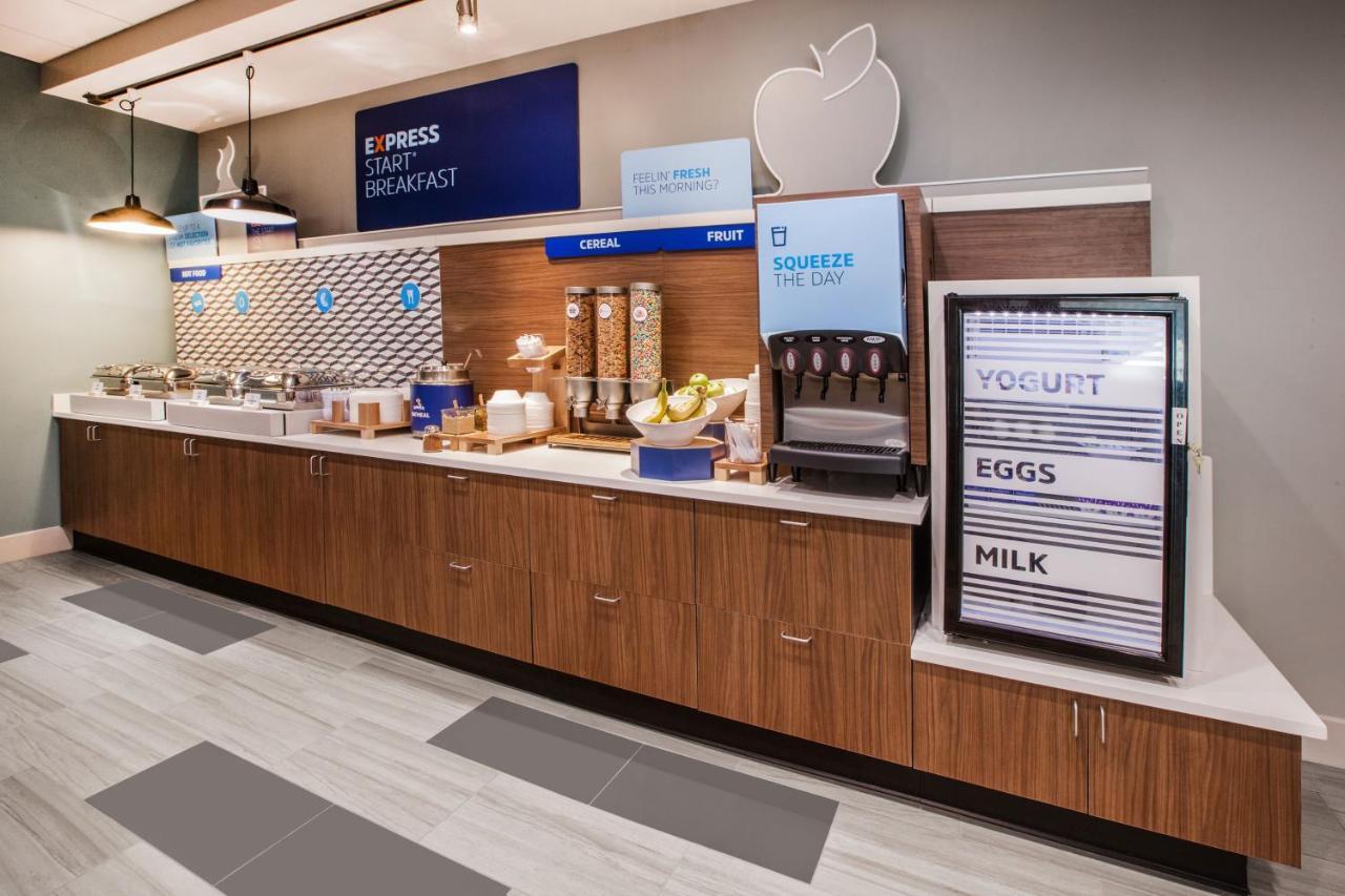 Holiday Inn Express Hotel & Suites Woodward Hwy 270 By Ihg Exteriör bild