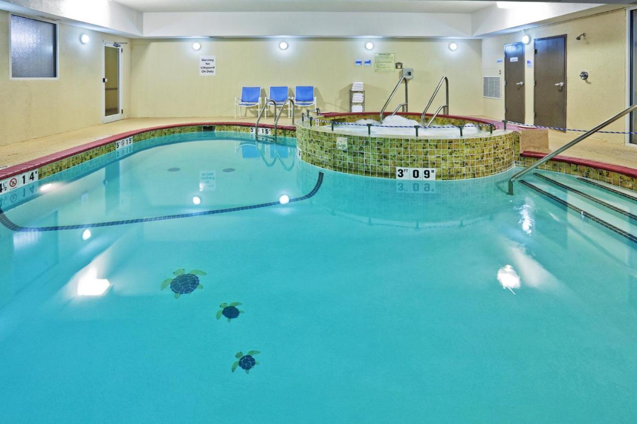 Holiday Inn Express Hotel & Suites Woodward Hwy 270 By Ihg Exteriör bild